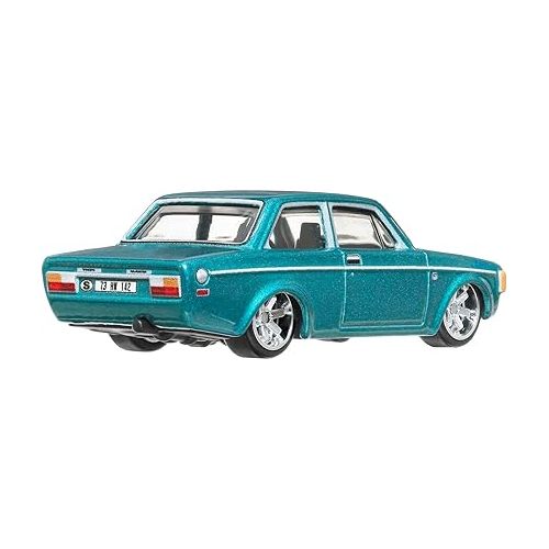 피셔프라이스 Hot Wheels Car Culture Circuit Legends Vehicles for 3 Kids Years Old & Up, 74 Volvo 142 Gl, Premium Collection of Car Culture 1:64 Scale Vehicles