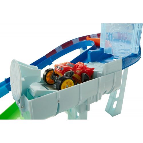  Fisher-Price Nickelodeon Blaze & The Monster Machines, Flip & Race Speedway