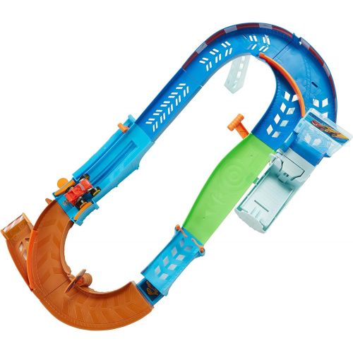  Fisher-Price Nickelodeon Blaze & The Monster Machines, Flip & Race Speedway