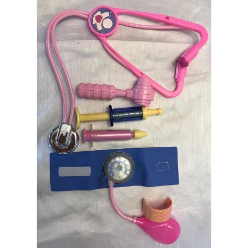  Fisher-Price Medical Kit (Age: 3 - 6 years) (Just what the doctor ordered, with lots of role-play accessories and a case to carry it all)