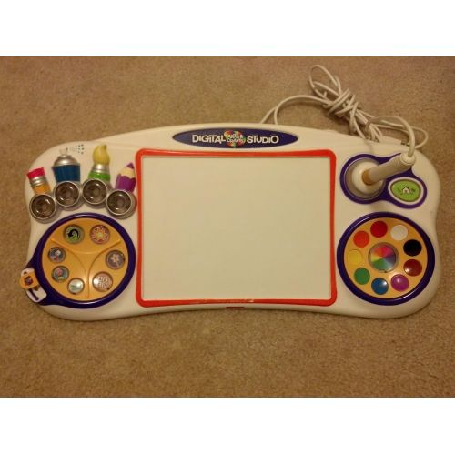  Fisher-Price Digital Arts & Crafts Studio