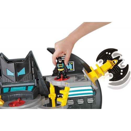  Fisher-Price Imaginext Super Friends Batcave