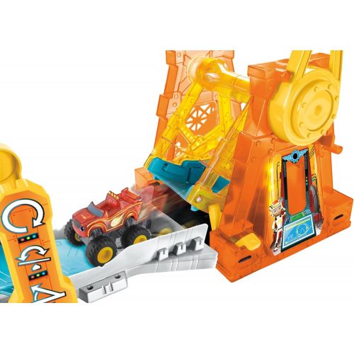  Fisher-Price Nickelodeon Blaze & the Monster Machines, Light and Launch Hyper Loop Playset