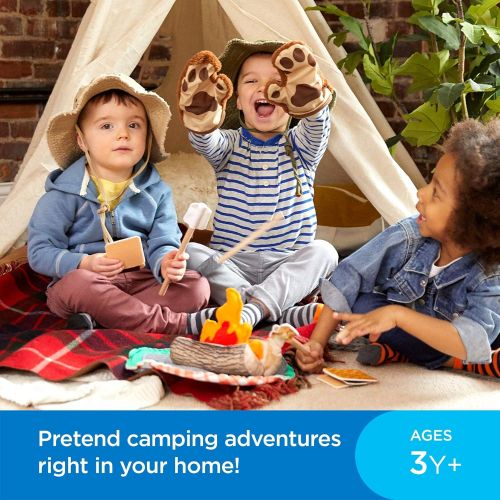  Fisher-Price Smore Fun Campfire - 18-Piece Pretend Camping Play Set with Real Wood for Preschoolers Ages 3 Years & Up