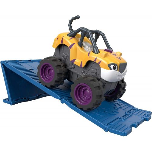  Fisher-Price Nickelodeon Blaze & The Monster Machines, Motorized Off-Road Stripes