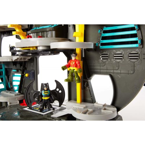  Fisher-Price Imaginext Super Friends Batcave