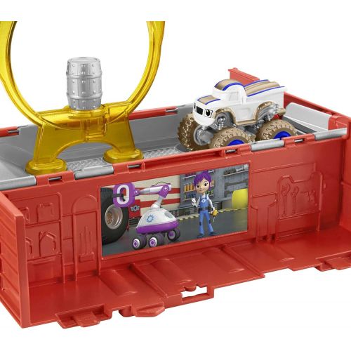  Fisher-Price Blaze and the Monster Machines Launch & Stunts Hauler, Transforming Vehicle and Playset with Die-Cast Monster Truck for Kids Ages 3 and Up