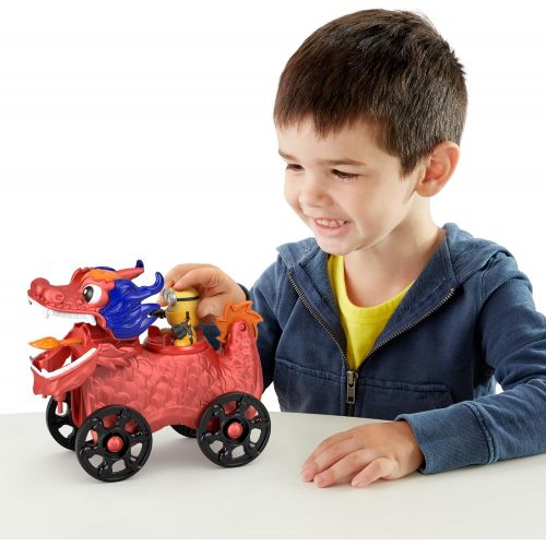  Fisher-Price Imaginext Minions Dragon Disguise push-along dragon vehicle with Minion figure for preschool kids ages 3-8 years