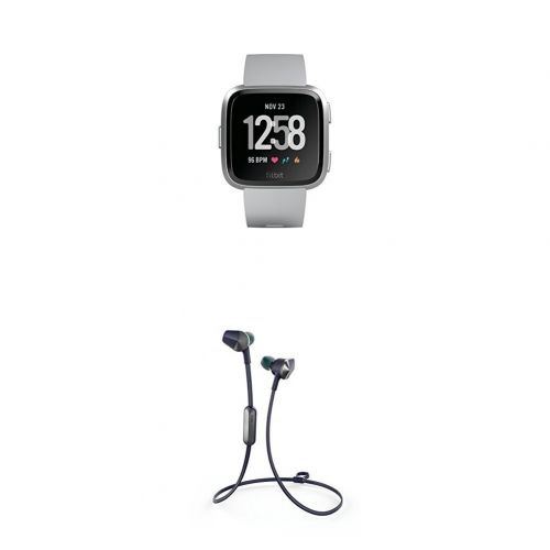  Fitbit Versa Health & Fitness Smartwatch, grau, One Size, FB505SRGY-EU + Flyer Kabellose Kopfhoerer, Nightfall Blue, Onesize