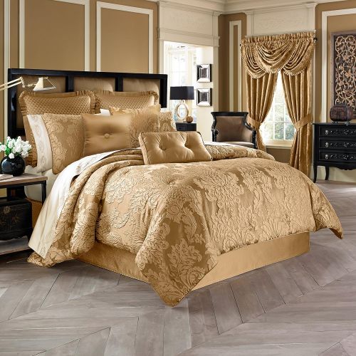  Five Queens Court Colonial 4-Piece Comforter Set, King Size