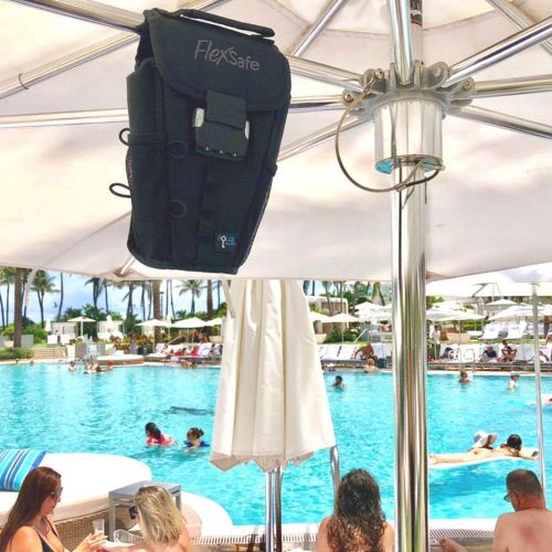  [아마존 핫딜] FlexSafe by AquaVault (As Seen on Shark Tank): Anti-Theft Portable Beach Chair Safe and Travel Vault. Packable, Lightweight & Slash Resistant. Use at the Beach, Pool, Waterpark, Cr