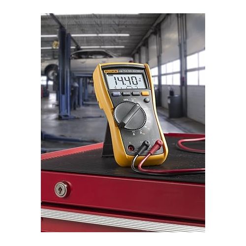  Fluke 115 Digital Multimeter, Measures AC/DC Voltage To 600 V & Current to 10 A, Measures Resistance, Continuity, Frequency & Capacitance, Includes Battery, Holster & 4mm PVC-Insulated Test Lead