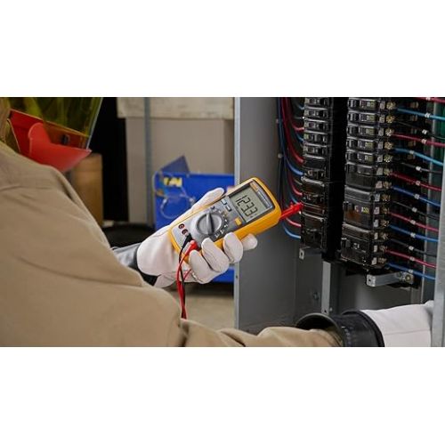  Fluke 15B+ Digital Multimeter, for Electrical Applications, Measures AC/DC Voltage and Current Measurements up to 1000V and 10A, Along with Resistance, Continuity, Diode, and Capacitance Capabilities