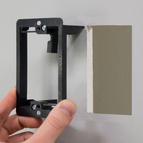  [아마존베스트]Fosmon (4 Pack) Single Gang Wall Plate, Brush Style Opening Passthrough Cable Plate with Low Voltage Mounting Bracket