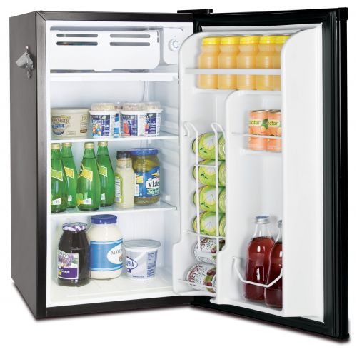  Frigidaire 3.2 Cu Ft Retro Mini Fridge With Side Bottle Opener, Black