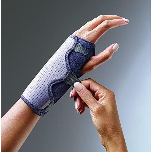  FUTURO Comfort Stabilizing Wrist Brace, One Size