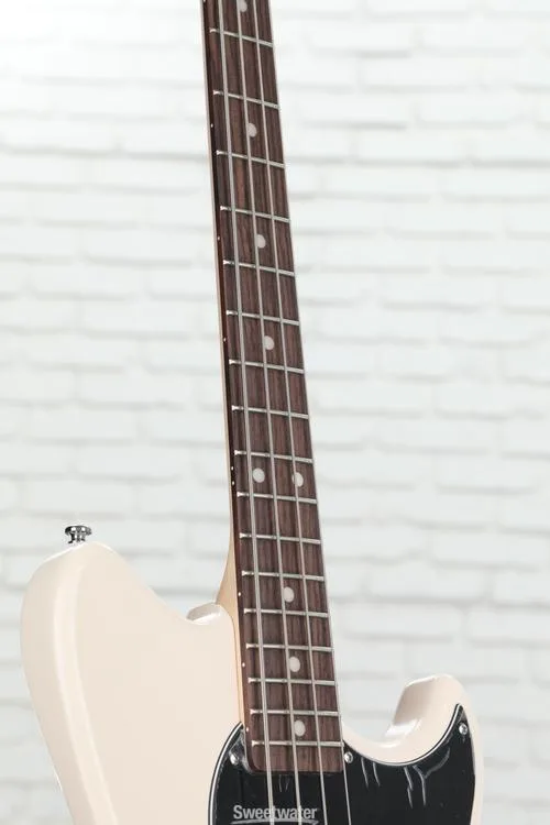  G&L Tribute Fallout Short Scale Bass Guitar - Olympic White