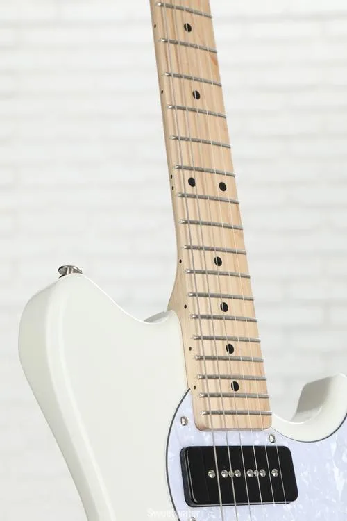  G&L Fullerton Deluxe Fallout Electric Guitar - Alpine White