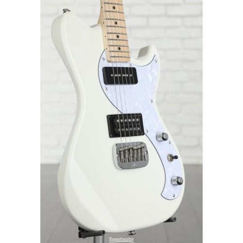  G&L Fullerton Deluxe Fallout Electric Guitar - Alpine White