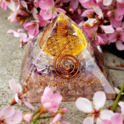  GEMSTORE369 ORGONE Pyramid 3 Layers (RCA) Rose Quartz,Amethyst,Clear Quartz with The Flower of Life Symbol,ORGONITE Energy Generator with Crystal Quartz Point & Exquisite Gemstones & Reiki Ene