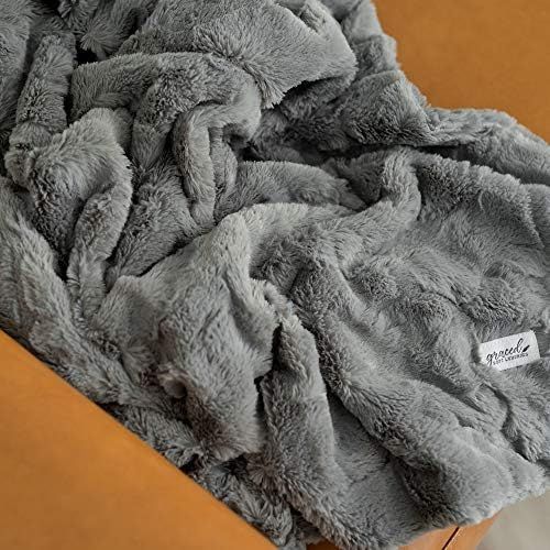  [아마존 핫딜] [아마존핫딜]GRACED SOFT LUXURIES Softest Warm Elegant Cozy Faux Fur Home Throw Blanket (Solid Gray, Large 50 x 60)