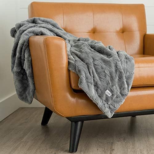  [아마존 핫딜] [아마존핫딜]GRACED SOFT LUXURIES Softest Warm Elegant Cozy Faux Fur Home Throw Blanket (Solid Gray, Large 50 x 60)