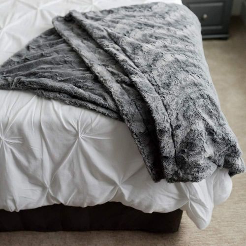  [아마존 핫딜] [아마존핫딜]GRACED SOFT LUXURIES Softest Warm Elegant Cozy Faux Fur Home Throw Blanket (Solid Gray, Large 50 x 60)