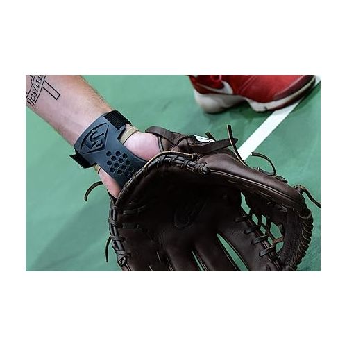  GAME MASTER Louisville Slugger Glove Shield