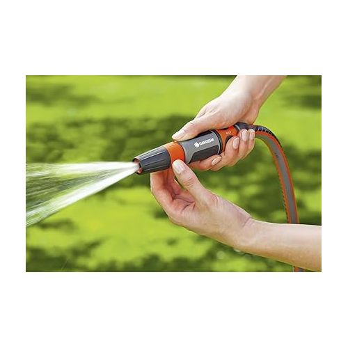  GARDENA Cleaning Nozzle: Water nozzle with infinitely adjustable jet, for cleaning and spraying, water stop, frost protection, packaged (18300-20)