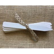 Gardinnovations 10 Blank Rustic White Garden Markers / Wooden Garden Labels / Plant Tags / Customize Your Own Garden Label for Herbs, Vegetables, Any Plant