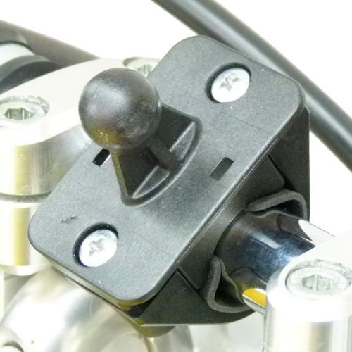 가민 Waterproof Motorcycle Handlebar Mount for Garmin Nuvi 2519 2519LM (SKU 31110)