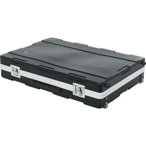  Gator G-MIX-24x36 Rolling ATA Mixer Case with Lockable Recessed Latches and Pull-out Handle