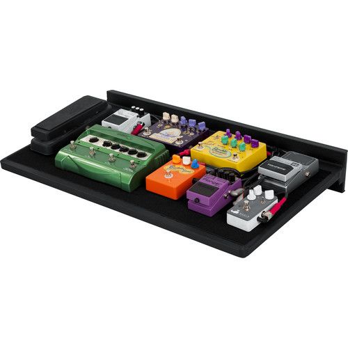  Gator Pro Size Pedalboard with Carry Bag and Power Supply