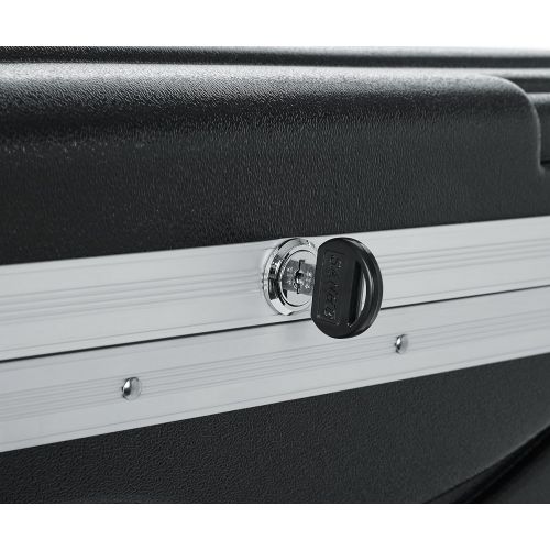  Gator Cases Lightweight Molded 6U Rack Case with Heavy Duty Latches; Standard 19.25 depth, 6U (GR-6L)