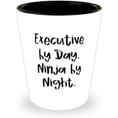 제네릭 Generic Motivational Executive Gifts, Executive by Day. Ninja by Night, Birthday Shot Glass For Executive