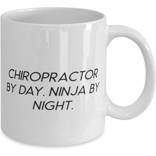 제네릭 Generic Chiropractor by Day. Ninja by Night. 11oz 15oz Mug, Chiropractor Cup, Inappropriate For Chiropractor