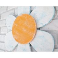 GiddyupPups White and Yellow Daisy Wood Flower Sign Outdoor Patio Wall Hanging #5601