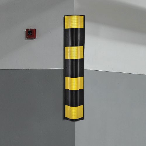  Global Industrial Heavy Duty Corner Guard, Rounded, 31L, YellowBlack, Lot of 1