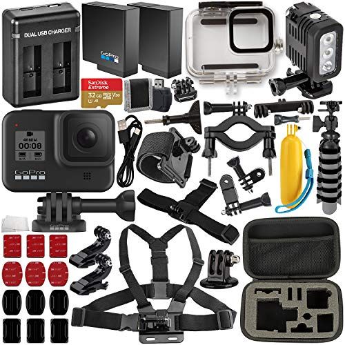 고프로 GoPro HERO8 Black with Deluxe Accessory Bundle  Includes: SanDisk Extreme 32GB microSDHC Memory Card, Spare Battery, Dual Battery Charger, Underwater Housing, LED Light & Much Mor