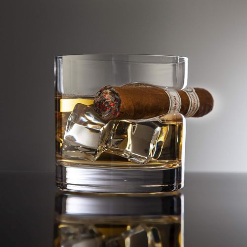  [아마존베스트]Godinger Cigar Whiskey Glass - Old Fashioned Whiskey Glass With Indented Cigar Rest