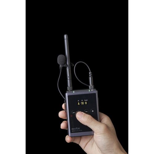  Godox WMicS1 Pro TX UHF Wireless Bodypack Transmitter with Lavalier Mic (514 to 596 MHz)
