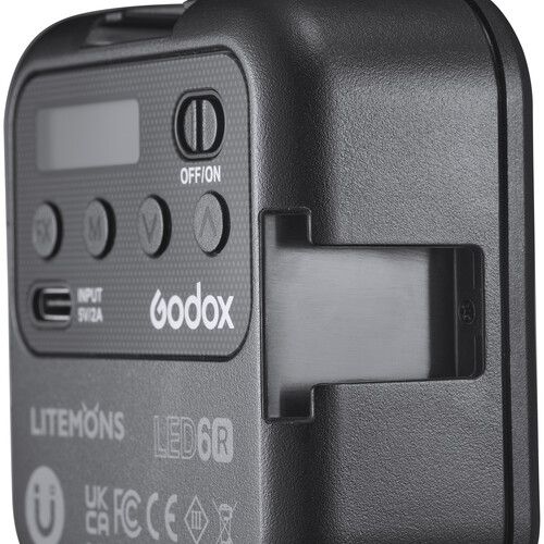  Godox Litemons RGB Pocket-Size LED Video Light (RGB & 3200 to 6500K)