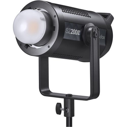  Godox Bi-Color Zoomable LED Video Light