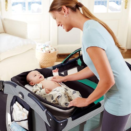 그라코 Graco Pack n Play Playard Reversible Napper & Changer LX Bassinet, Landry