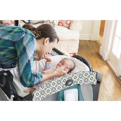 그라코 Graco Pack n Play Portable Napper and Changer Playard, Affinia