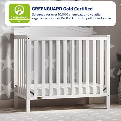 그라코 Graco Stella 4-in-1 Convertible Mini Crib with Bonus Mattress ? GREENGUARD Gold Certified, Includes Bonus 2.75 Inch Thick Mattress with Water-Resistant Cover, Pebble Gray