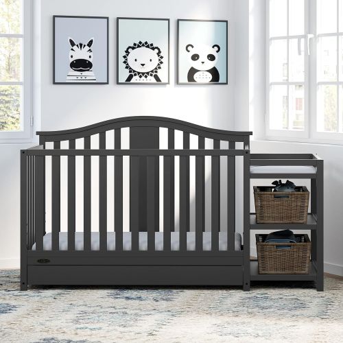 그라코 Graco Solano 4-in-1 Convertible Crib with Drawer and Changer (Gray) - JPMA-Certified Crib and Changer, Attached Changing Table with 2 Shelves, and Water-Resistant Changing Pad