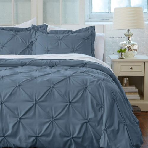  Great Bay Home Signature Pinch Pleated Pintuck Duvet Cover with Button Closure. Luxuriously Soft 100% Brushed Microfiber with Textured Pintuck Pleats and Corner Ties (Full/Queen, S