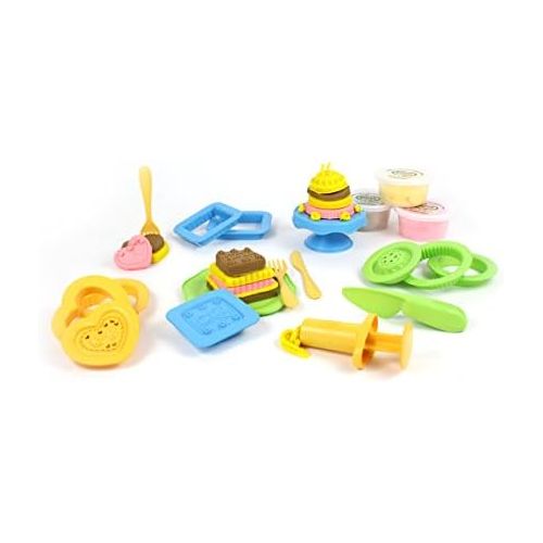  Green Toys Cake Maker Dough Set Activity