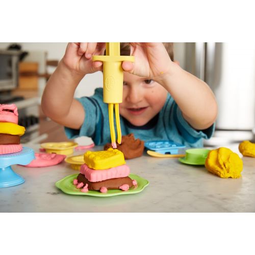  Green Toys Cake Maker Dough Set Activity